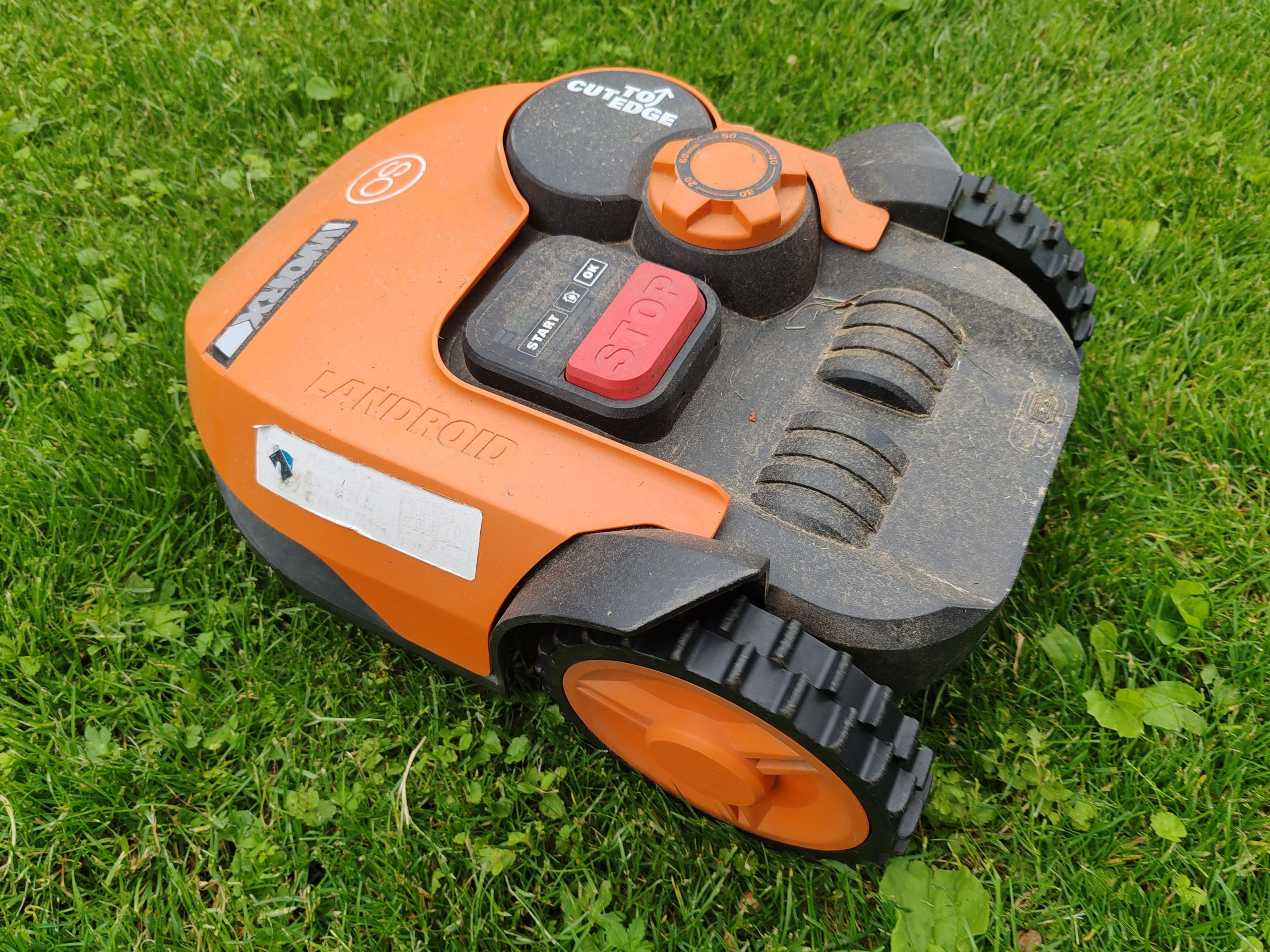 Robotic & Lawn Mowers